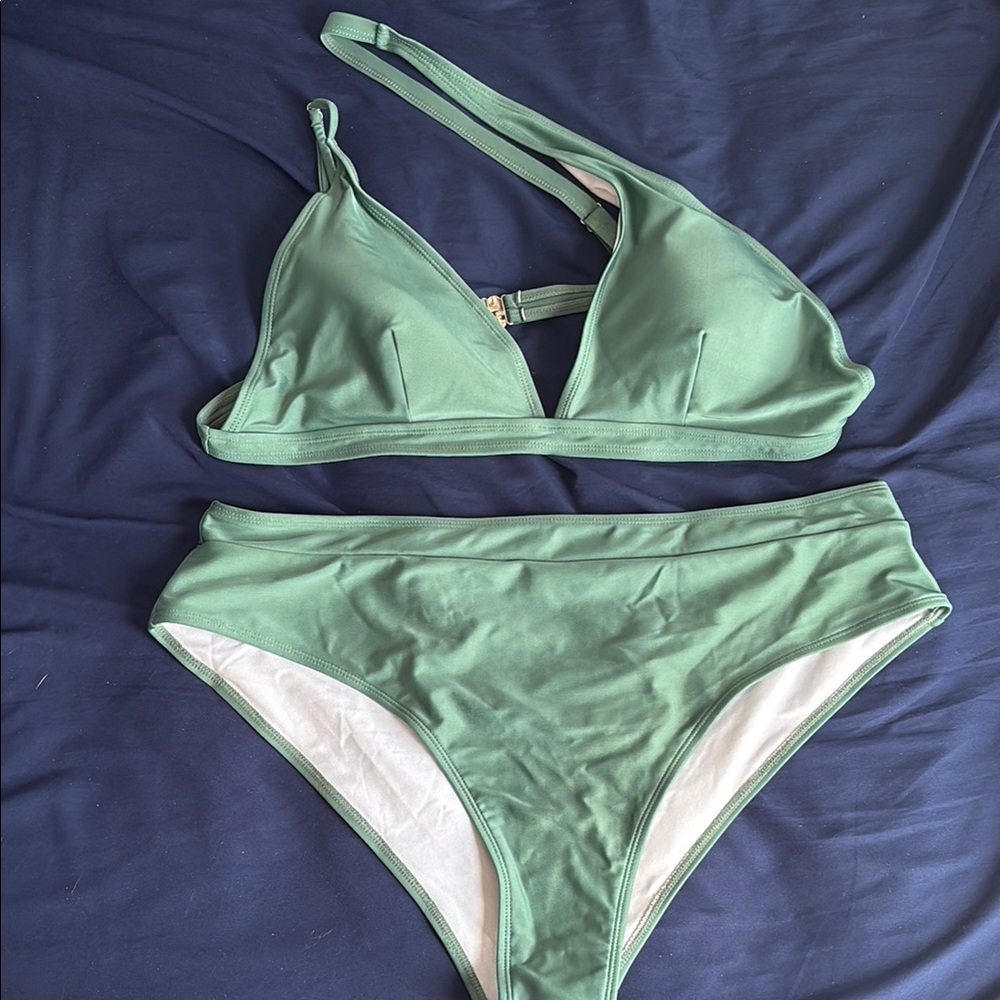 Green Women's Swimwear Set